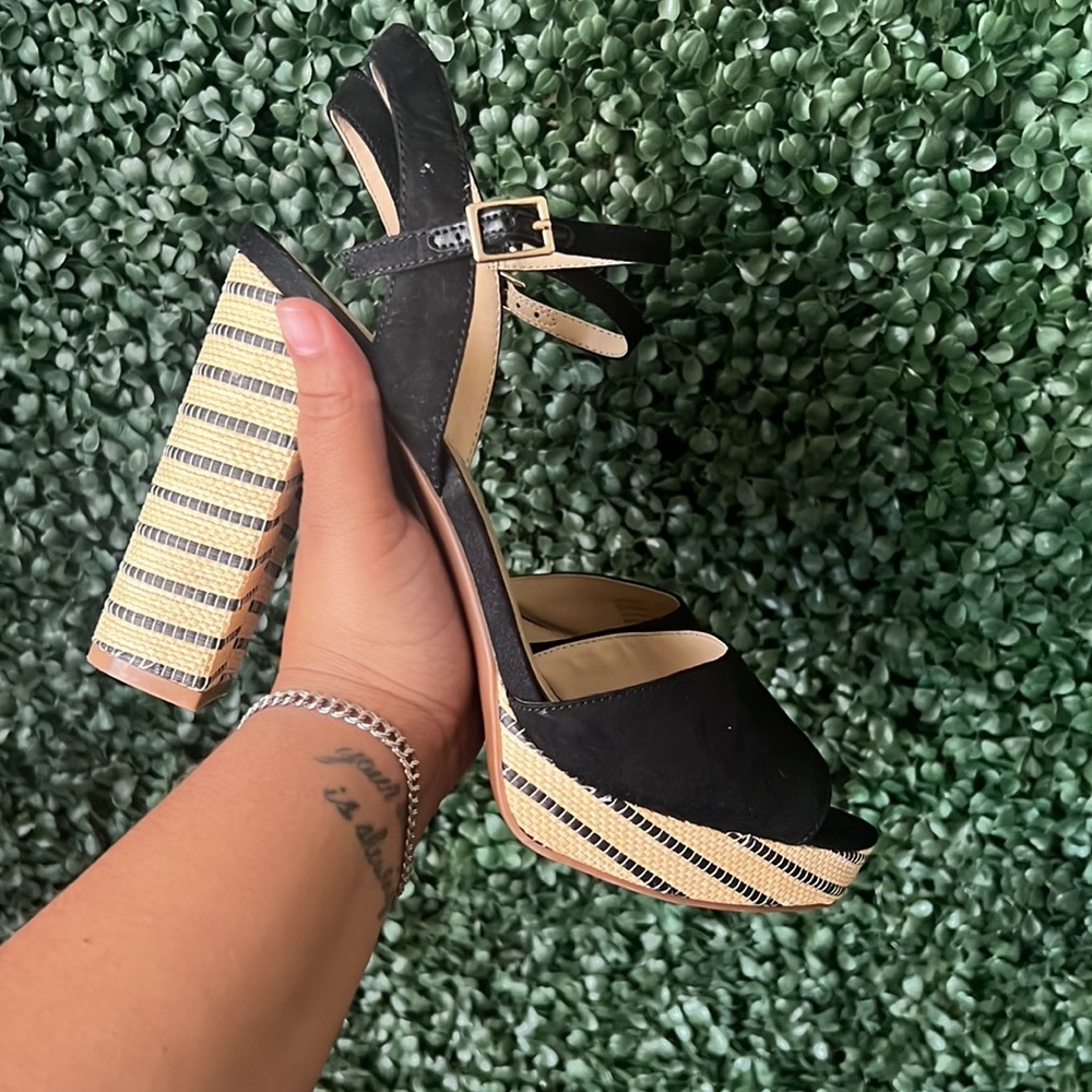 NWT Jessica Simpson Black Platform Sandals BOGO - Picture 3 of 5